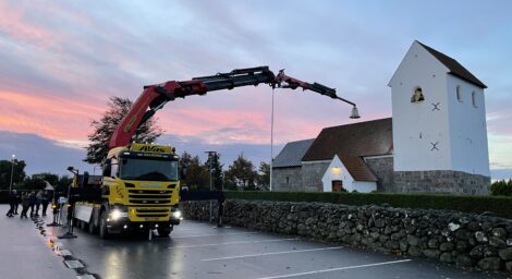 Hvilsom kirke – Ny aflastningsklokke